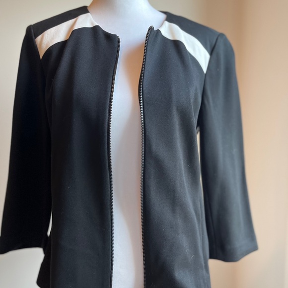 White House Black Market Knit Fitted Blazer - Picture 10 of 12